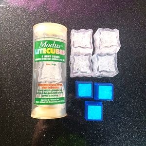 10 Light up Reusable Ice Cubes.